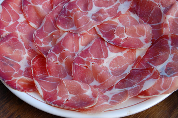 Capocollo prodotto da Zio Peppe ad Alberobello