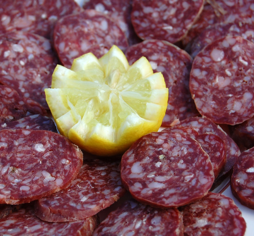 Dettaglio salame equino - Antipasti braceria da Zio Peppe